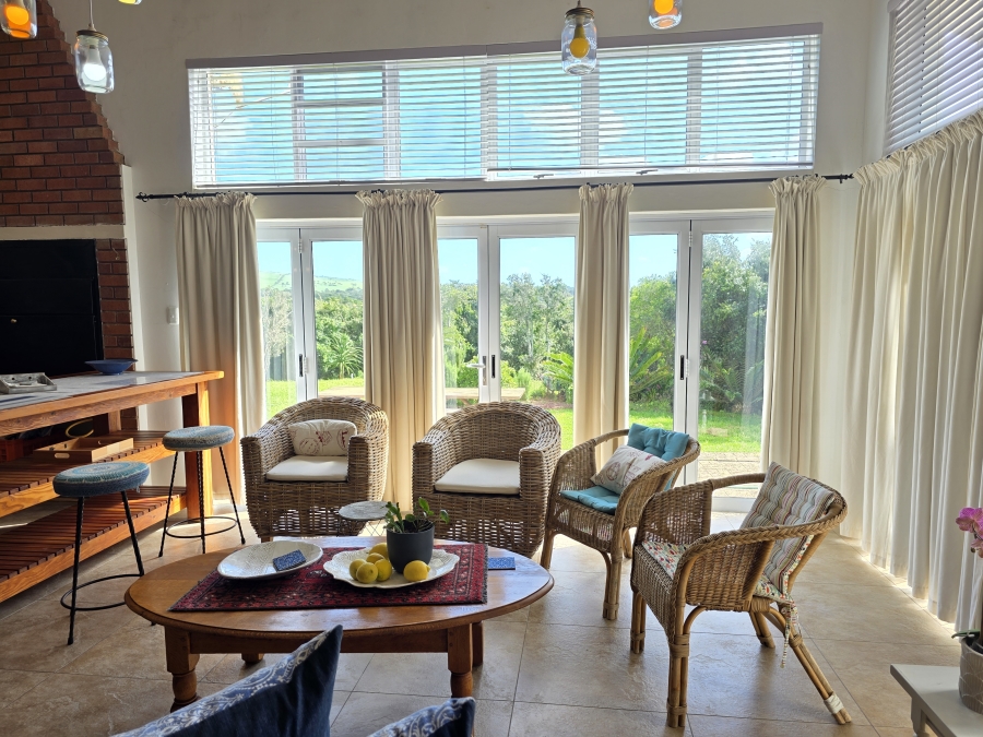 4 Bedroom Property for Sale in Boknesstrand Eastern Cape